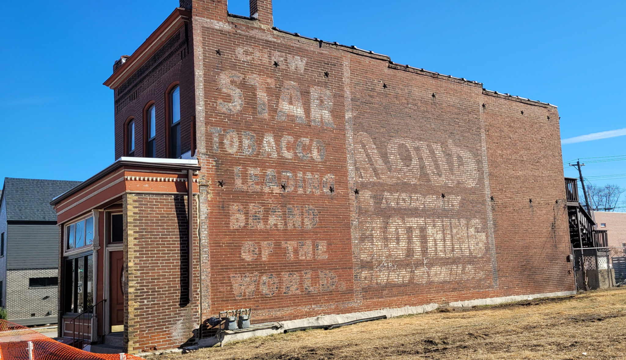 The Tobacco History Of... St. Louis? ~ Not Good At Normal